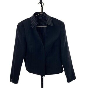 Akris Size 8 Black Blazer With Pinstripe Contrast‎ Collar Quiet Luxury Academia